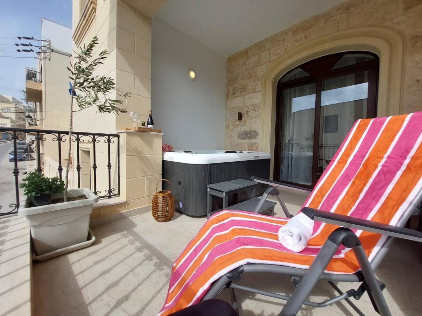 Fl 2 Ta'Lonza Luxury With Hot Tub By Homely Mellieħa Dış mekan fotoğraf