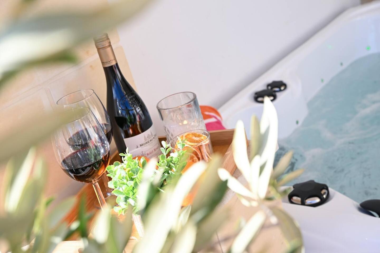 Fl 2 Ta'Lonza Luxury With Hot Tub By Homely Mellieħa Dış mekan fotoğraf
